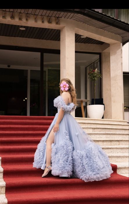 Продам випускну сукню