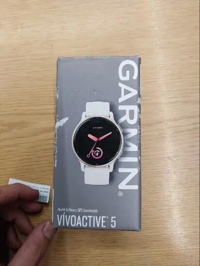 Smartwatch GPS Desporto e Saúde Vivoactive 5 Dourado/Marfim