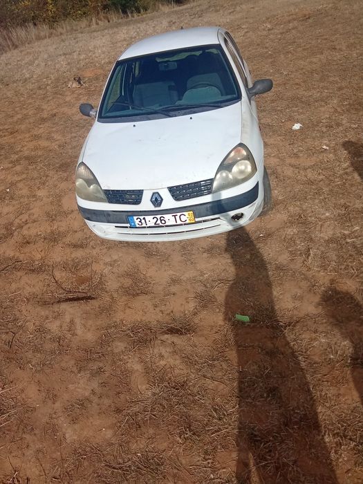 Renault Clio 2002 — photo 4