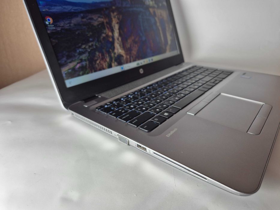 HP 850 G3 Intel i5-6200U, RAM 8Gb, SSD 256Gb + HDD 500Gb