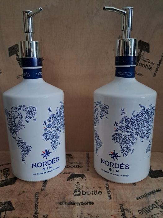 Doseadores feitos com garrafas de gin  Nordes