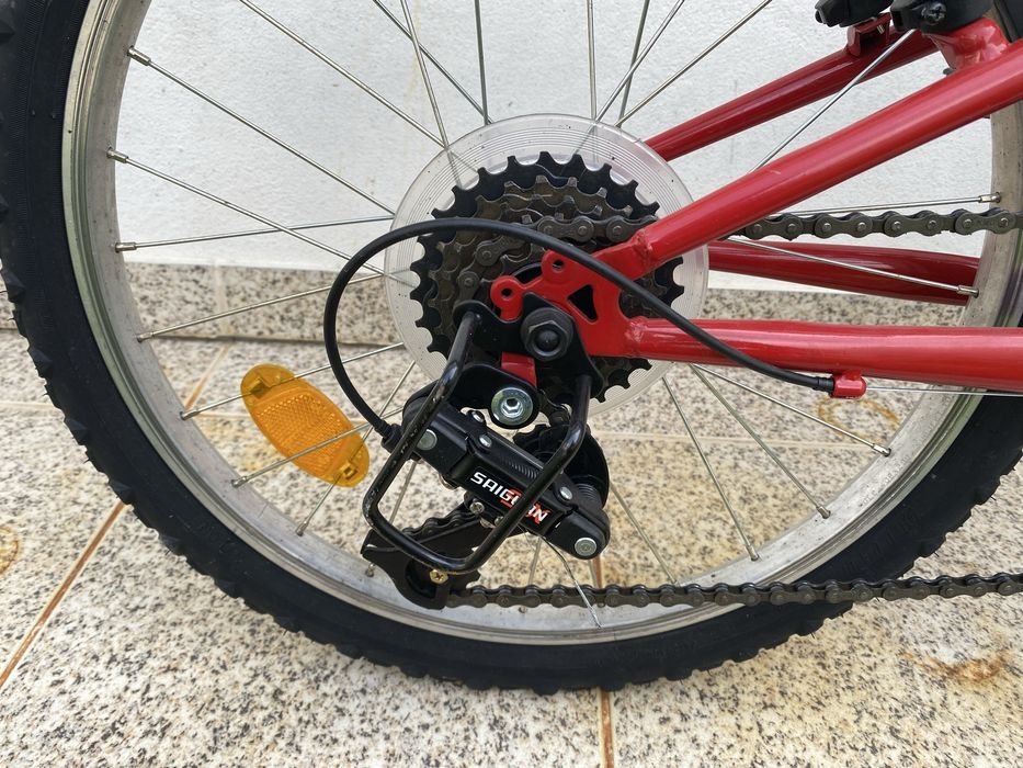 Bicicleta aro 20 - 6 velocidades