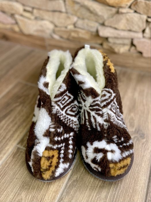 Чуні хутряні, чуні на овчині, взуття для дому