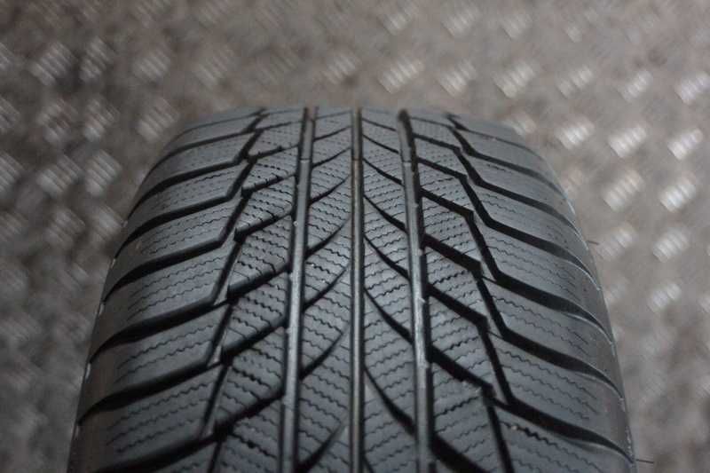 205/60/16 Bridgestone Blizzak LM 001 205/60 R16 2020r