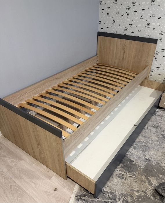 Ліжко дитяче.