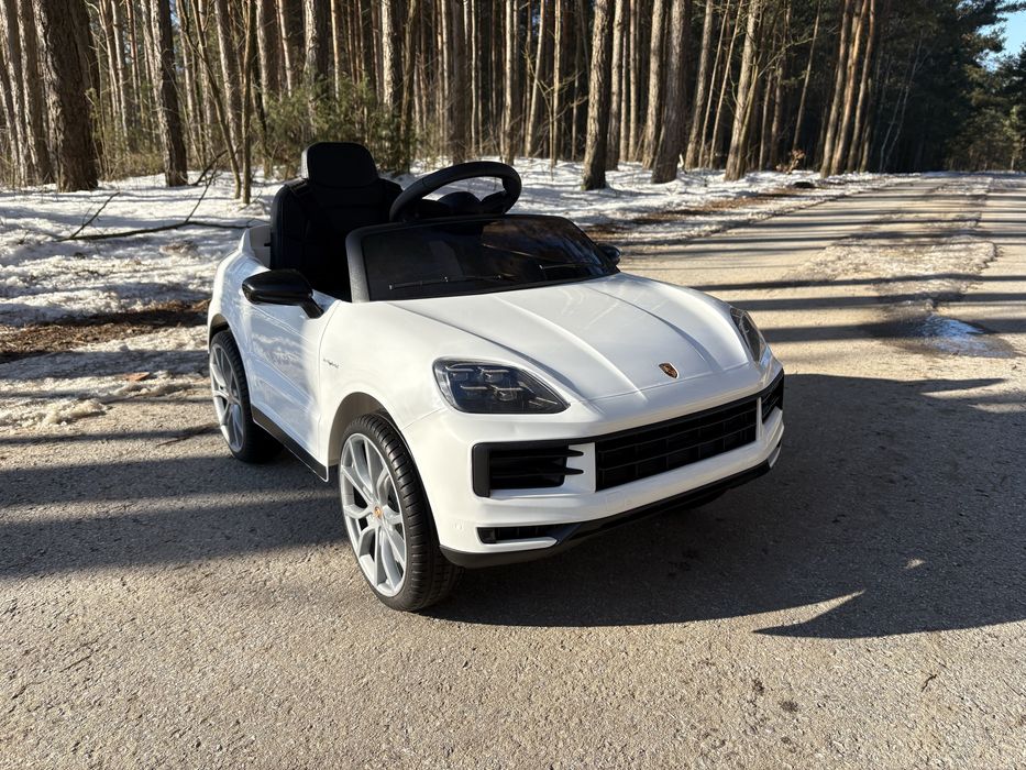 Auto na akumulator Porsche Cayenne elektryczny pojazd zabawka
