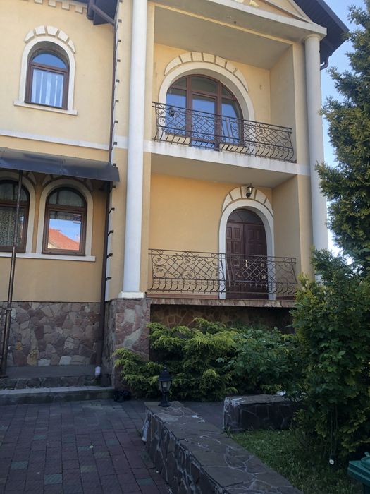 Продам будинок 513квм в с. Солонка (р-н ТЦ Кінг Крос і Арени Львів)