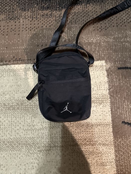 Сумка джордан чорна