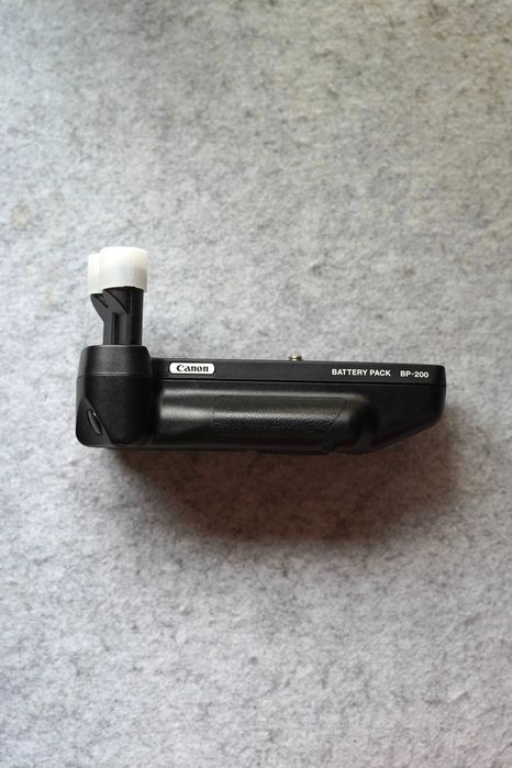 Canon BP-200 Battery Pack – EOS 300 / EOS Rebel 2000 / EOS Kiss III