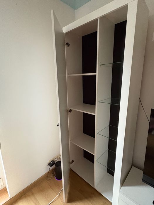 Regały do salonu
