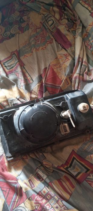 Фара левая  ваз 2107