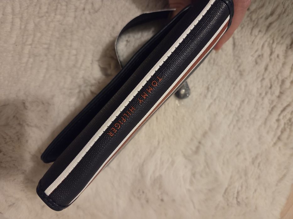 Tommy Hilfiger portfel nowy duży z metką