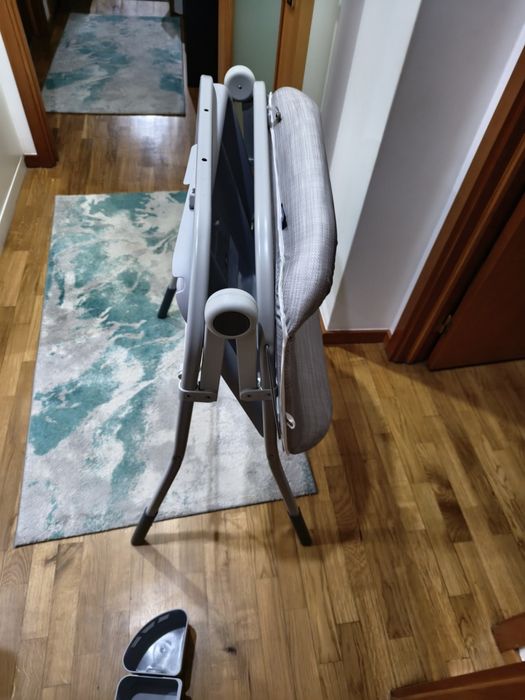 Muda fralda e banheira da marca Chico