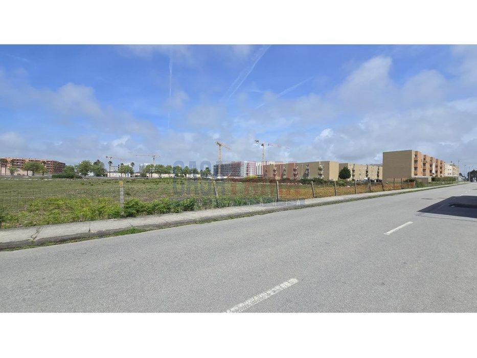 Terreno para Construção em Altura - 8.000 m² na Póvoa de Varzim
