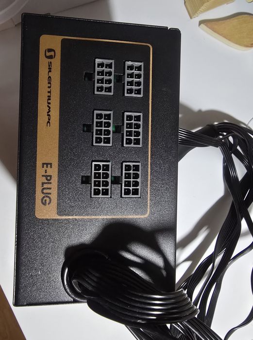 Zasilacz  do komputera 600w
