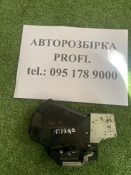 Замок задньої ляди Toyota LC Prado120