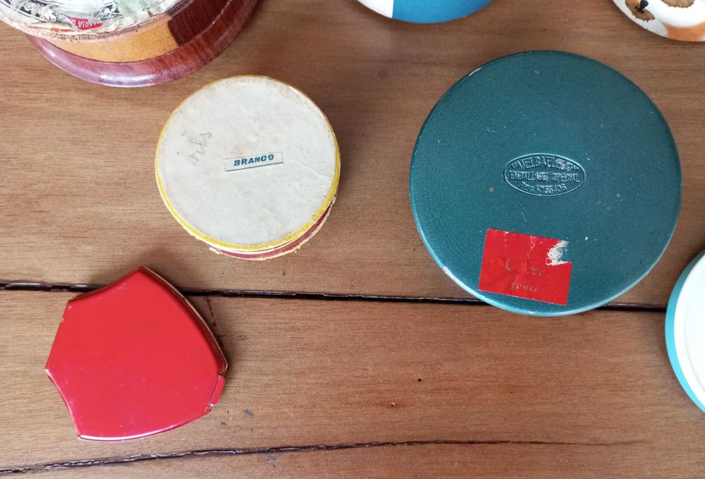 Antigas caixas de pó de arroz