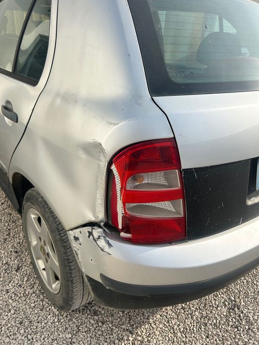 Carro Skoda Fábia