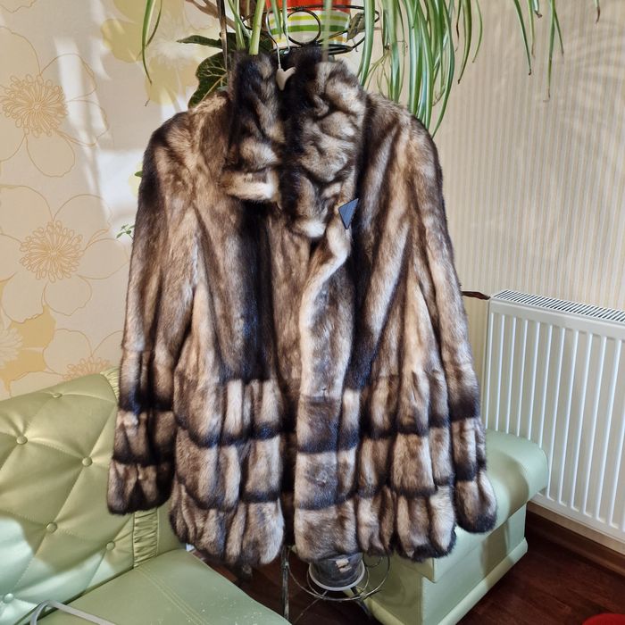 Норкова шубка,  дуже гарна