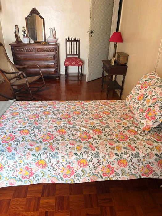 Alugo Quarto Zona Califa