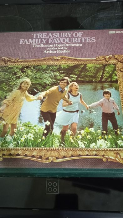 Lote com nove vinis readers digest family favourites treasury