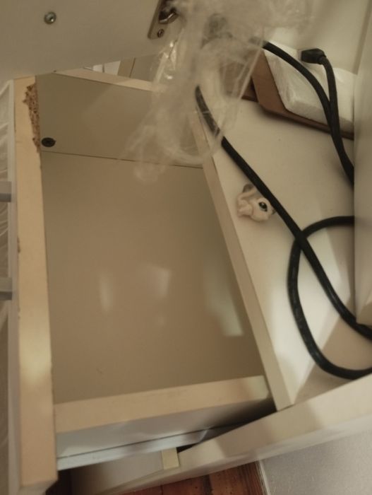 Zestaw mebli dziecięcych dąb Sonoma komoda szafka dwa Słupki stojace