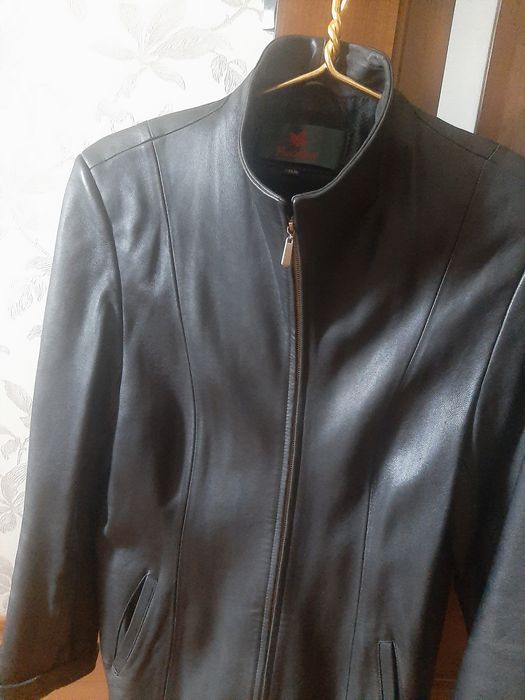 Продам женский кожанный пиджак