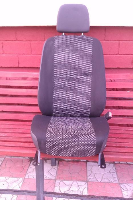 сидіння до автомобіля Mercedes-Benz Sprinter одинарне