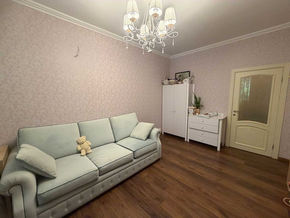 Продам 3 кімнатну квартиру в центрі Одеси / Спиридонівська / Паркомісце/ Сталінка