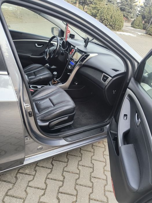 Hyundai 1.6 CRDI/110km/szklany dach/led/skóra/potwierdzenie przebiegu/