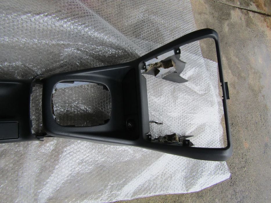 Consola Audi A4 B5 ano 1995 ate 1998 (ver descrição e fotos)