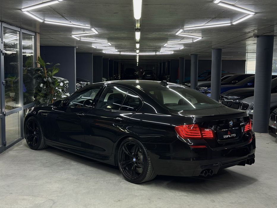 BMW M5 F10