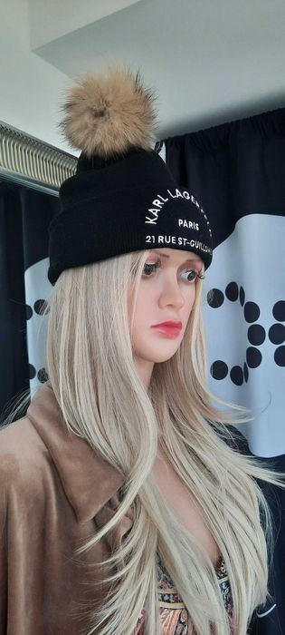 czapka zimowa damska czarna Karl jenot