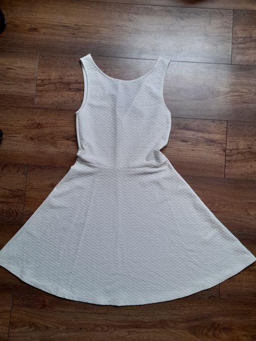 Biała sukienka S