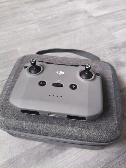 Dron DJI Mini 2 SE jak nowy mały lekki