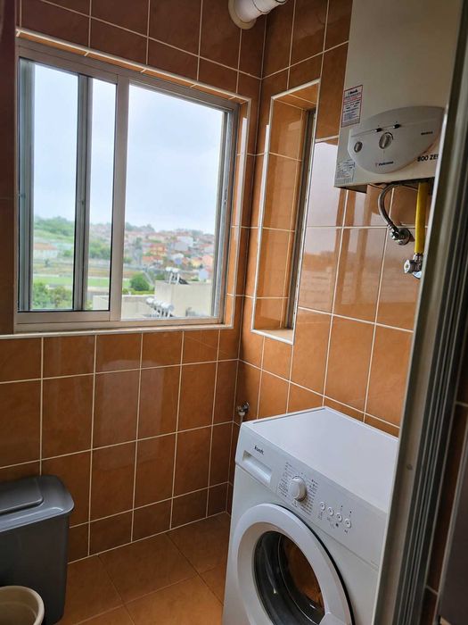 Quarto a 1 minuto a pé do ISCAP e a 10 minutos Hosp. S. João
