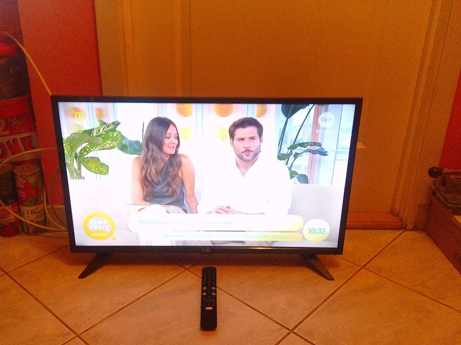 LIN SMART, WIFI, 32 cale, LED, pilot, 2 HDMI, EURO, USB i inne, karton zastępczy.