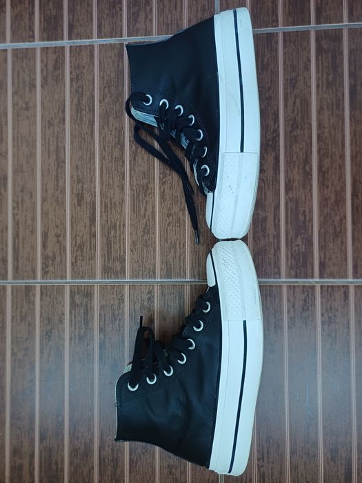 Оригінальні Converse шкіряні 36 розмір