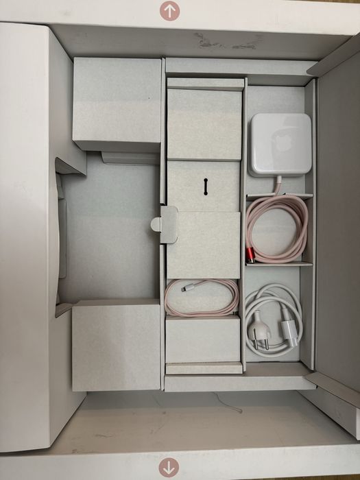 Apple iMac 24 | M3 8GB| I рожевий | Pink