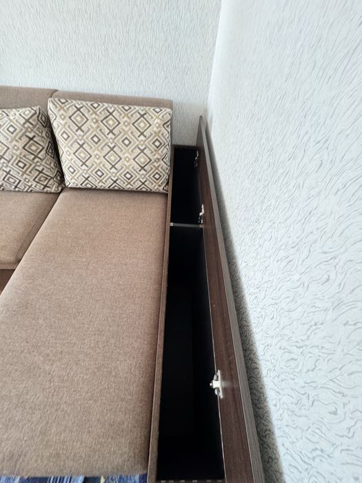 Продам два розкладних дивани