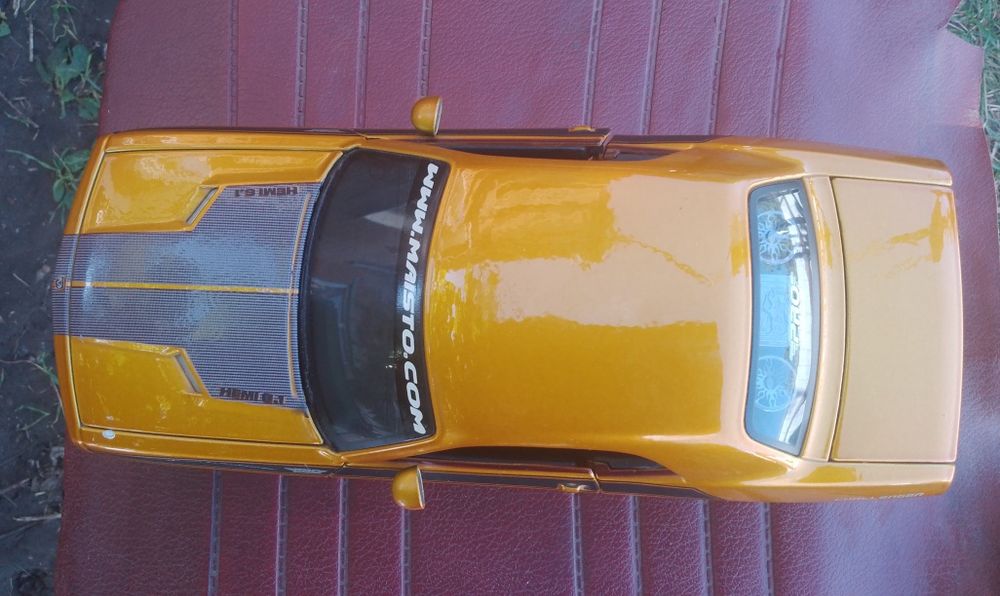 Модель Dodge Challenger Concept 1:18 Maisto