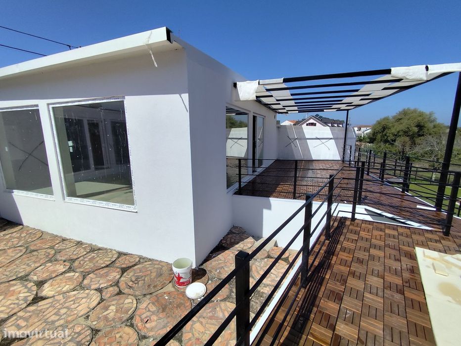 Moradia T4 com Piscina – Oliveirinha, Aveiro