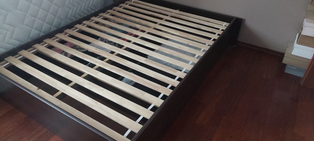 Sprzedam łóżko 140x200