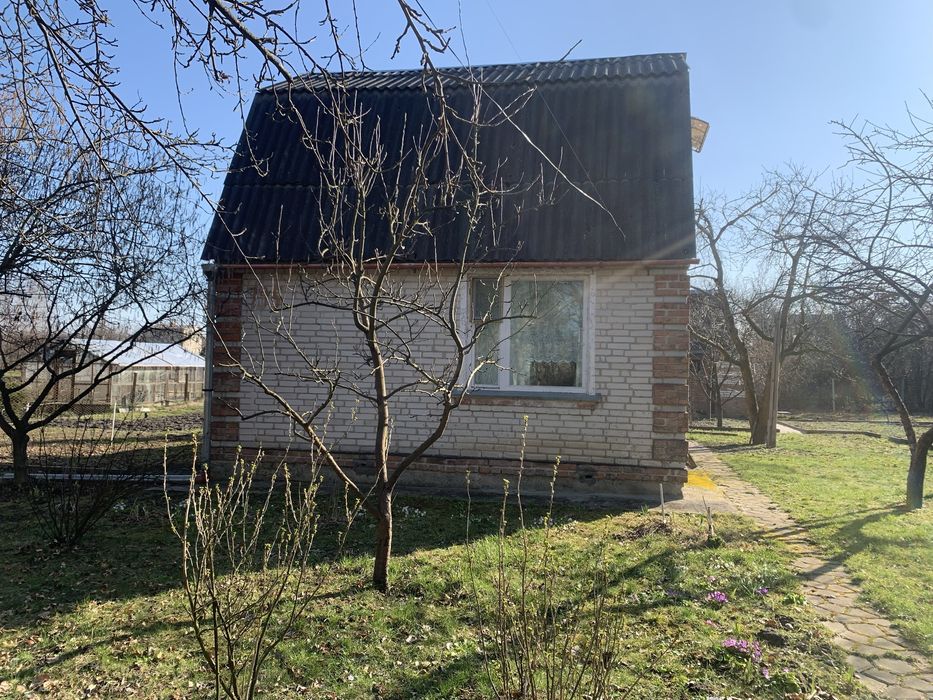 Дачний будинок Веснянка