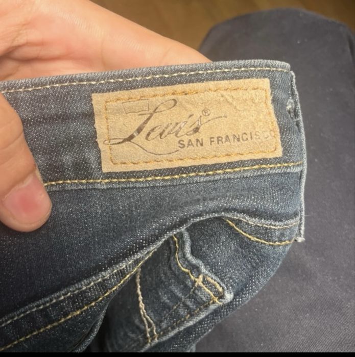 Levi’s classicas de senhora