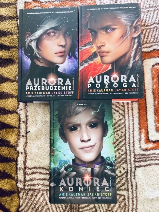 Jay Kristoff , Amie Kaufman seria Aurora
