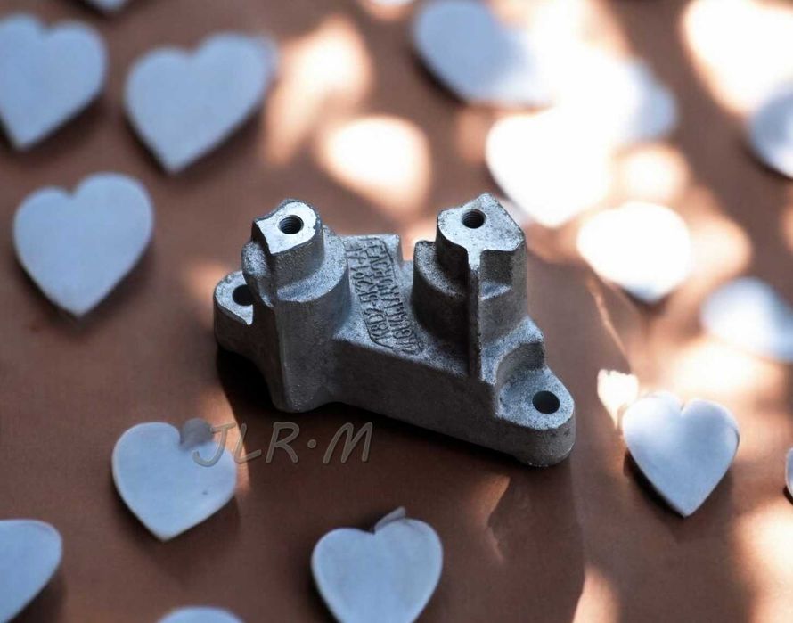 Łapa, wspornik silnika Range Rover Evoque L551 2.0D OE K8D2-5K291-AB