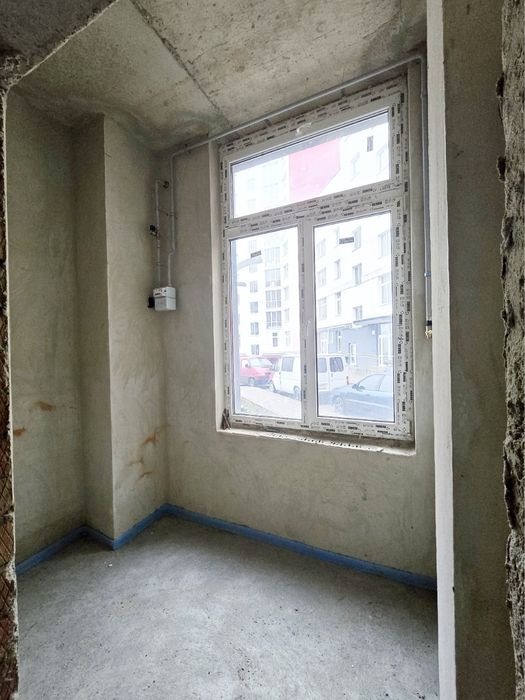 Продам КОМЕРЦІЙНЕ ПРИМІЩЕННЯ в ЖК Сузірʼя, початок РіВНЕНСЬКА (Роддом)