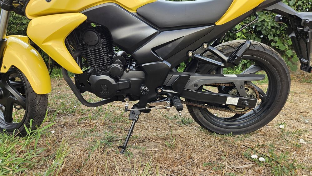 Moto Sym Wolf 125cc Impecável