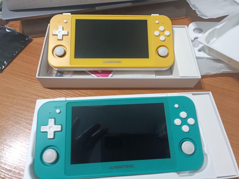 ANBERNIC RG505 Портативная консоль Игра Android 12  128 гб бирюзовый